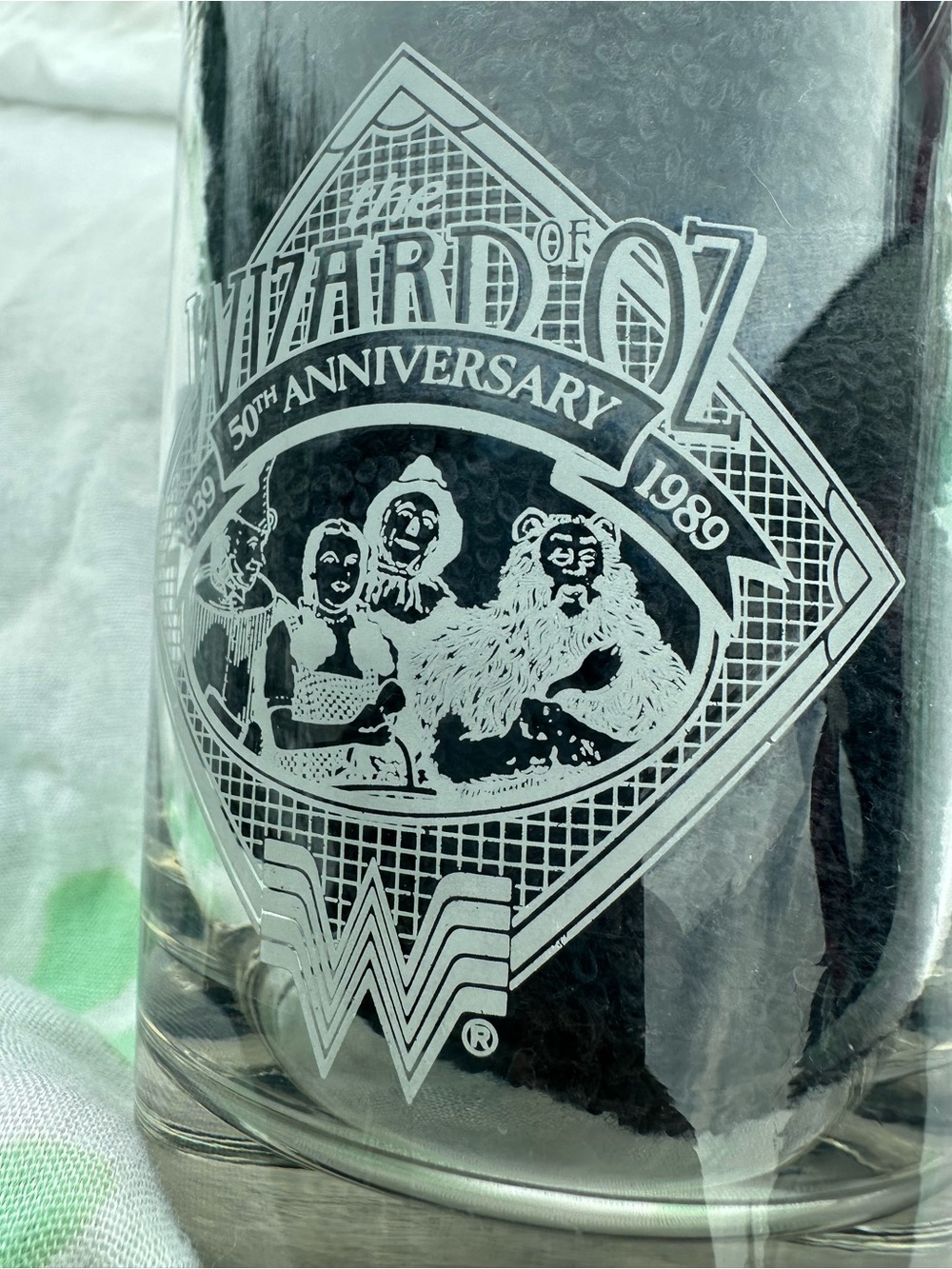 Whataburger Wizard of Oz clear glass cup 1 unit - Picture 10 of 10